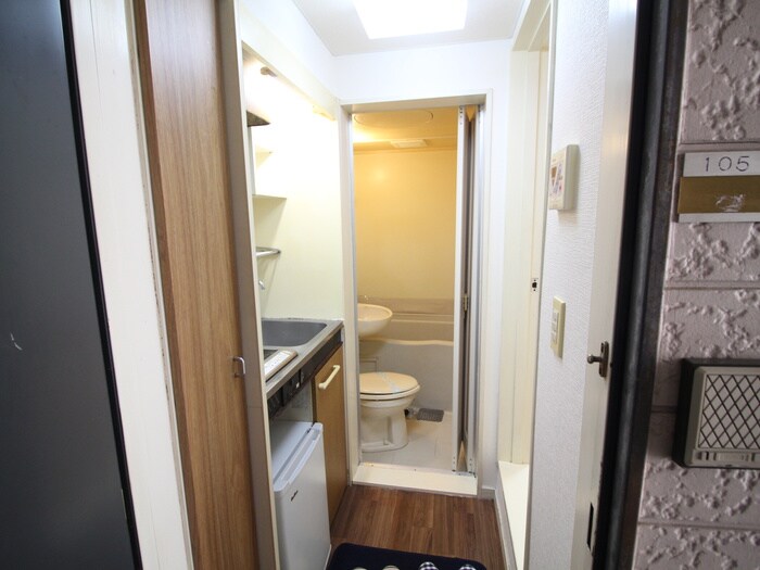 物件内観写真16　(廊下)