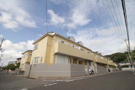 エナ－ル桃山３外観写真