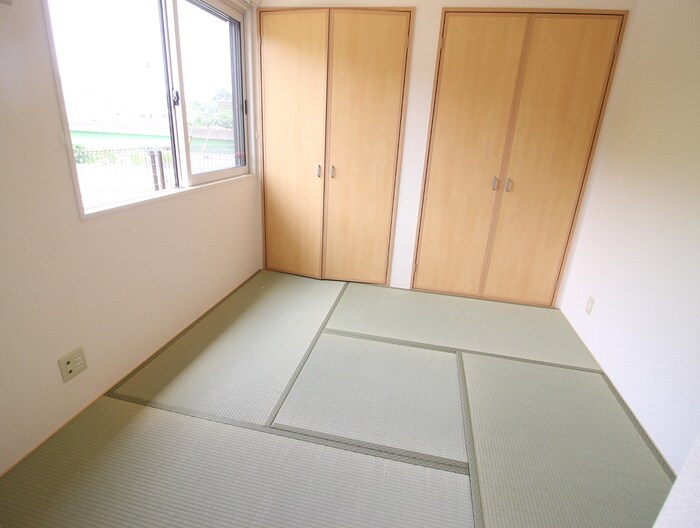 物件内観写真18　(居室)