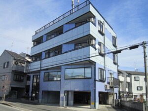 ベルパレス郡津外観写真