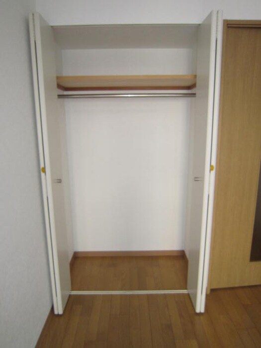 物件内観写真10　(収納)