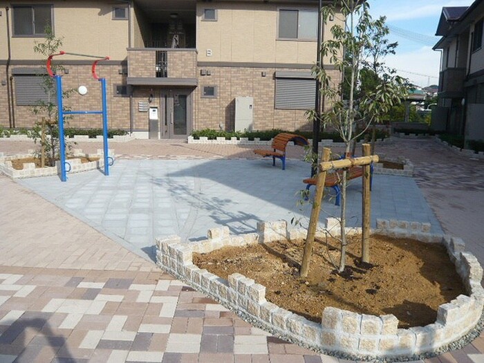 物件外観写真6　(建物設備)