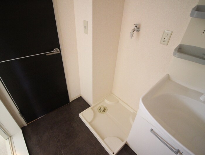 物件内観写真19　(洗濯機置場)