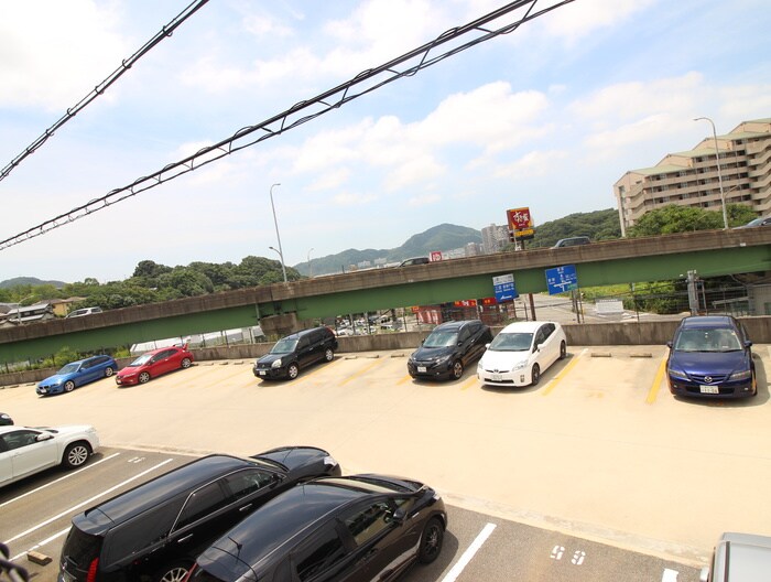 物件内観写真21　(室内からの展望)