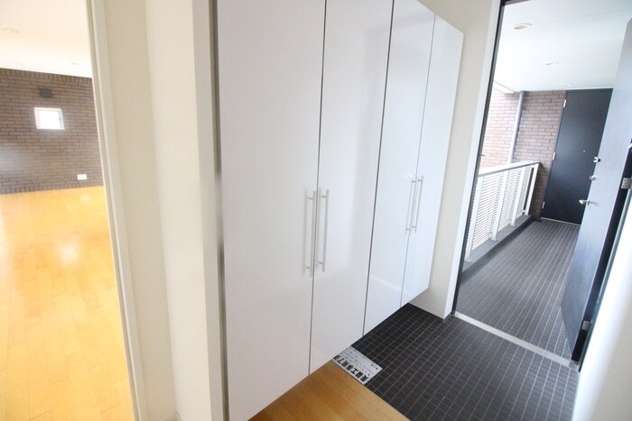 物件内観写真7　(靴箱)