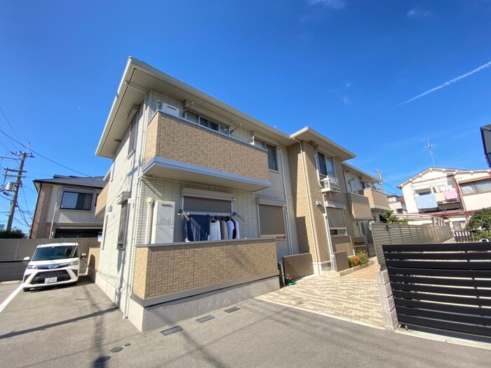 物件外観写真1　(外観写真)