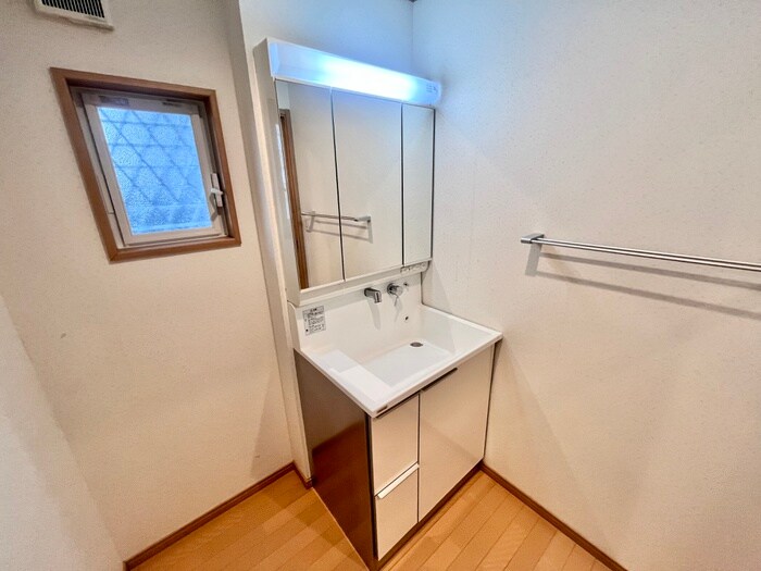物件内観写真14　(洗面)