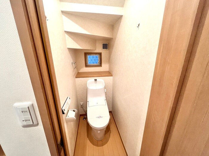 物件内観写真15　(トイレ)