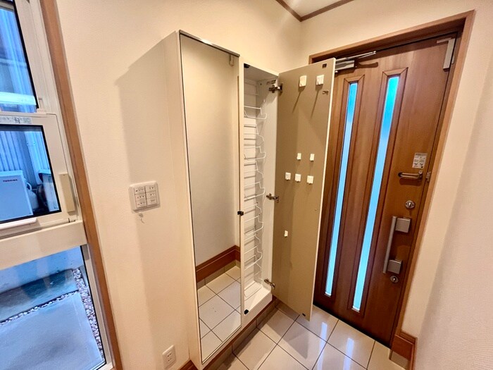 物件内観写真19　(靴箱)