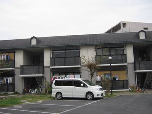 播磨町グリ－ンコ－トＣ棟外観写真