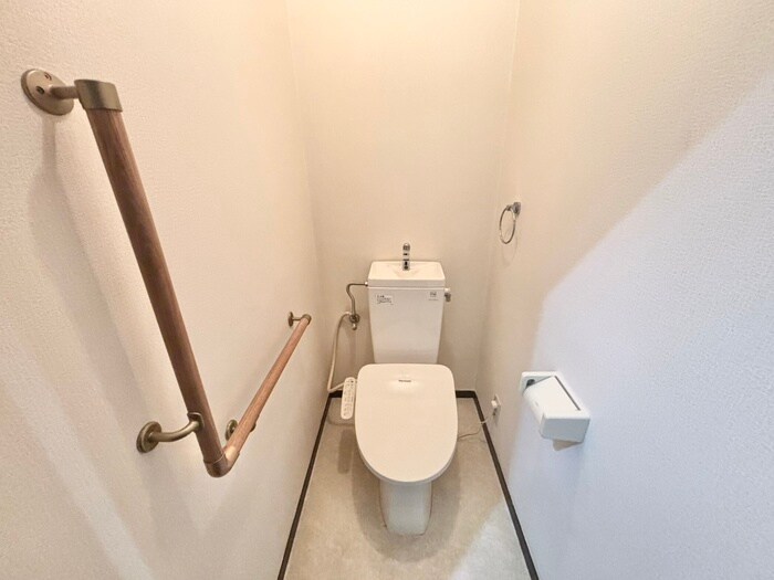 物件内観写真12　(トイレ)