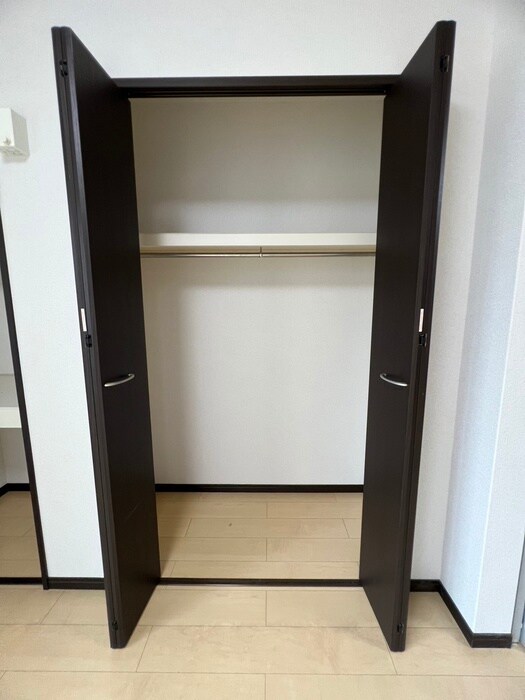 物件内観写真12　(収納)