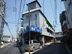 松下マンション外観写真
