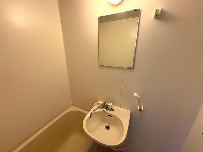 物件内観写真11　(洗面)