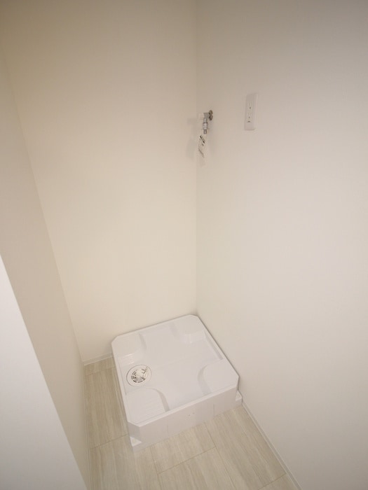 物件内観写真11　(洗濯機置場)