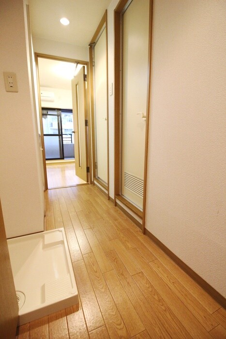 物件内観写真16　(廊下)