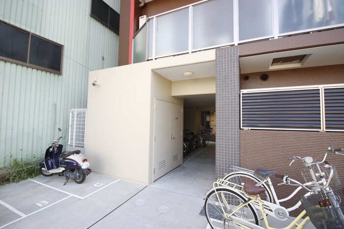 物件外観写真3　(建物設備)