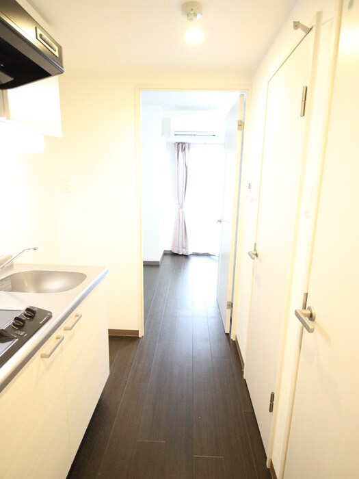 物件内観写真22　(廊下)