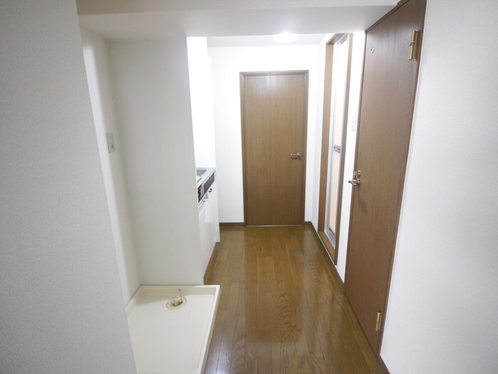 物件内観写真17　(廊下)