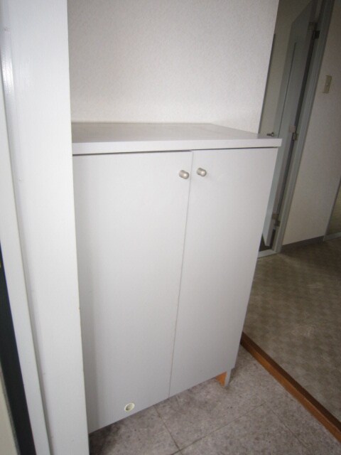 物件内観写真10　(靴箱)