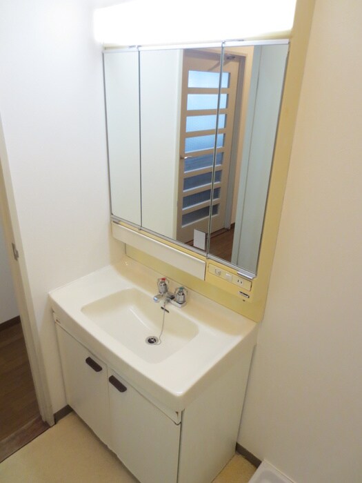 物件内観写真11　(洗面)