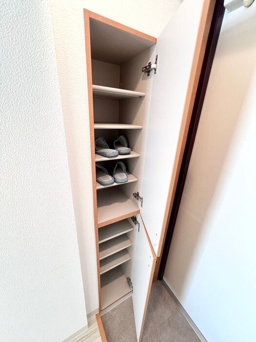 物件内観写真18　(靴箱)