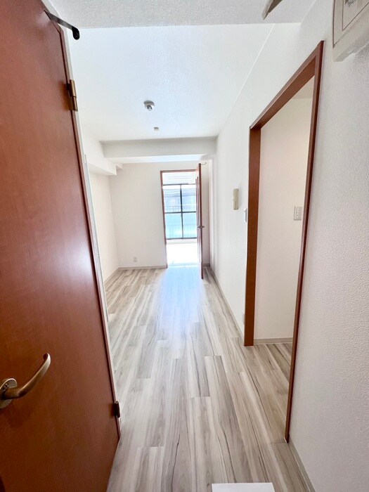 物件内観写真19　(廊下)