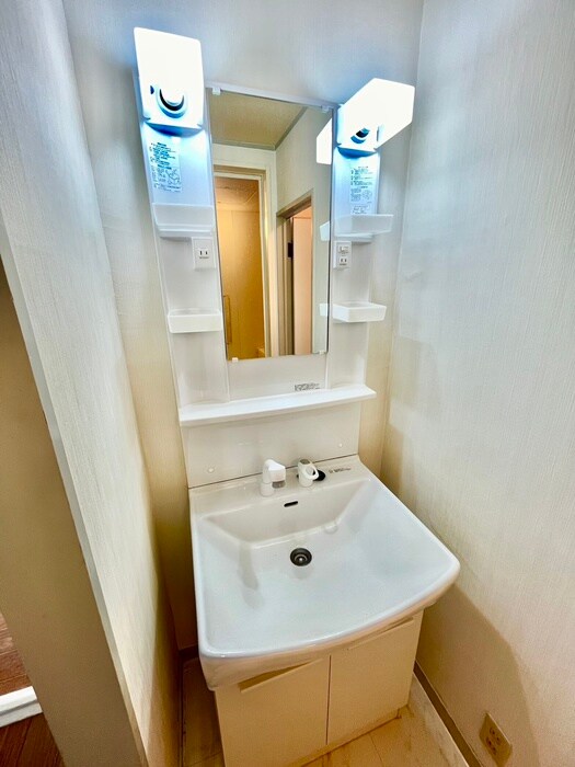 物件内観写真9　(洗面)