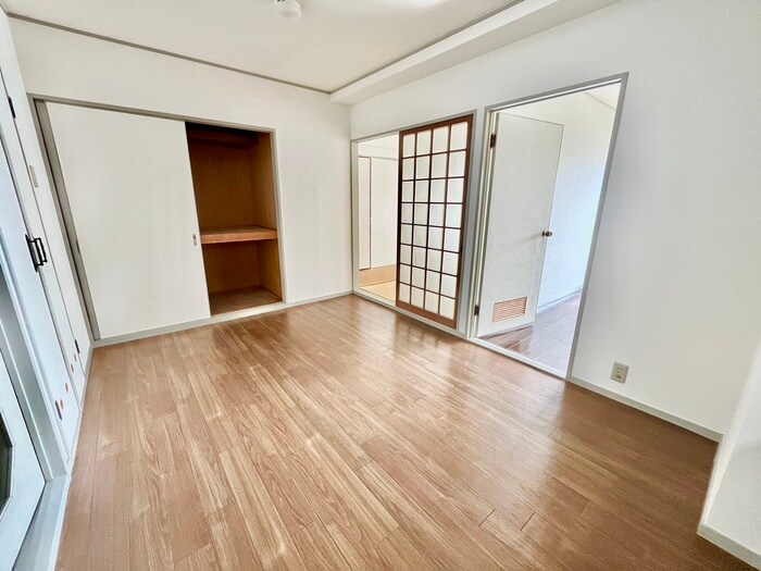 物件内観写真13　(居室)