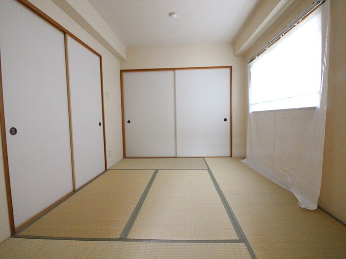 物件内観写真8　(居室)