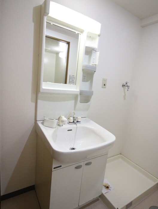 物件内観写真11　(洗面)