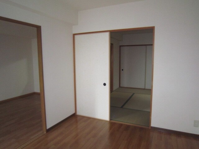 物件内観写真12　(居室)