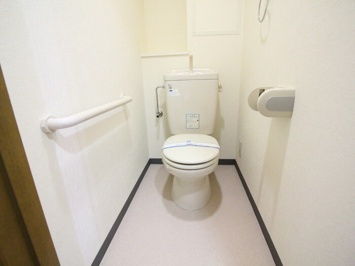 物件内観写真13　(トイレ)