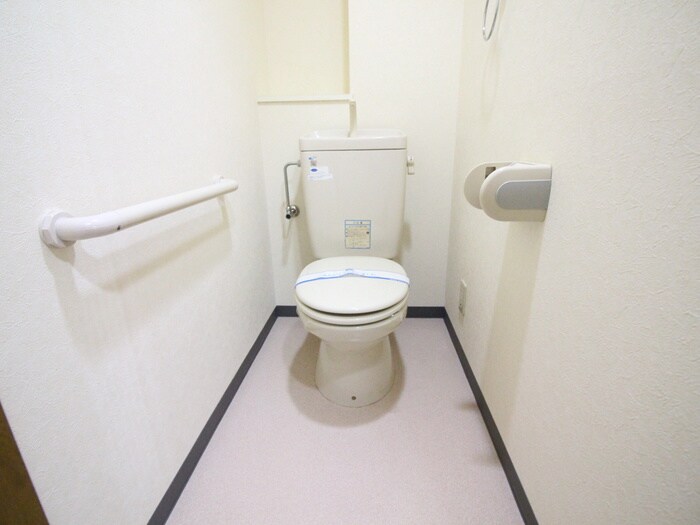 物件内観写真13　(トイレ)