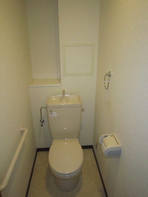 物件内観写真14　(トイレ)