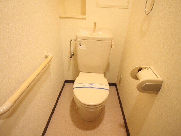 物件内観写真14　(トイレ)