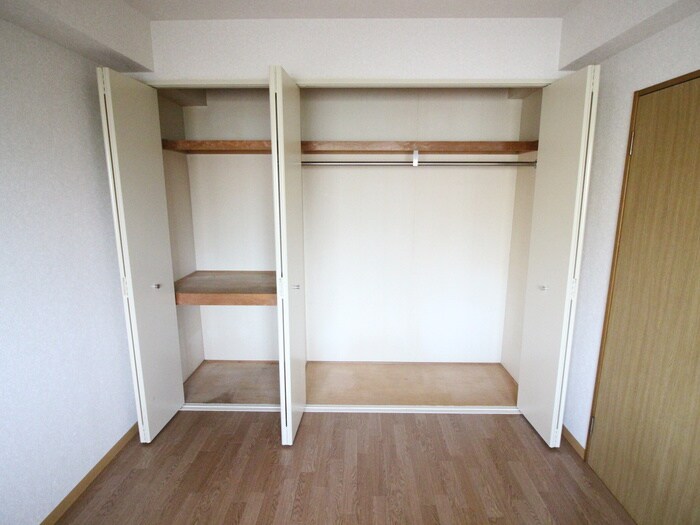 物件内観写真15　(収納)
