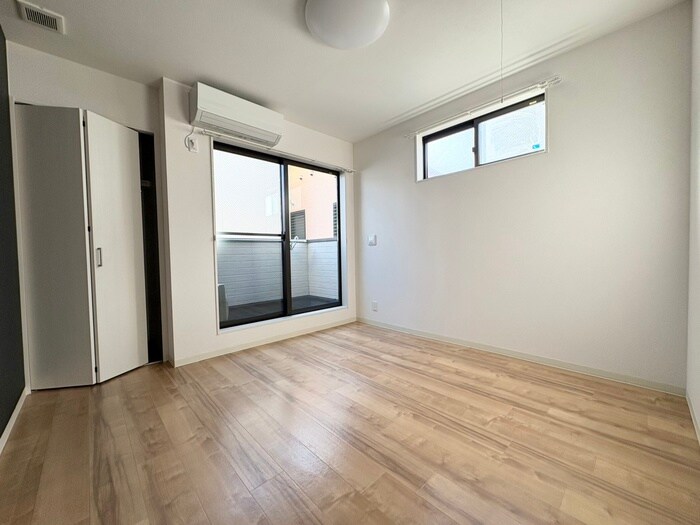 物件内観写真8　(居室)