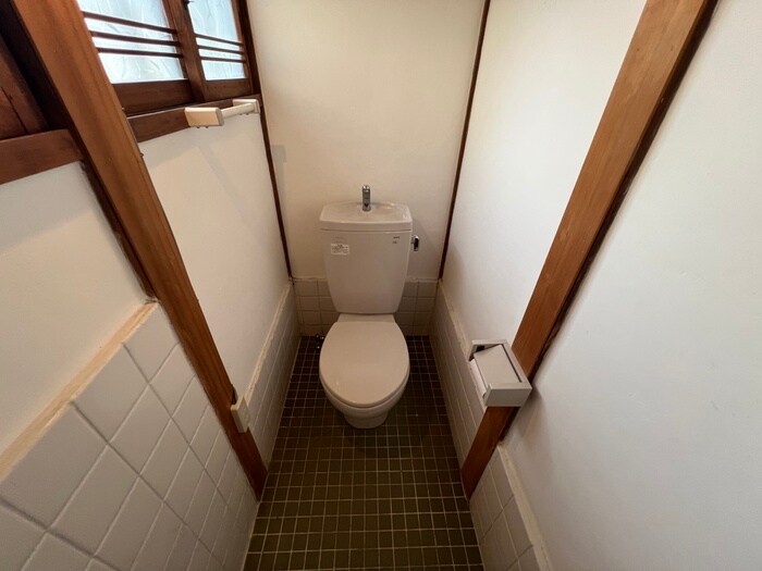 物件内観写真13　(トイレ)