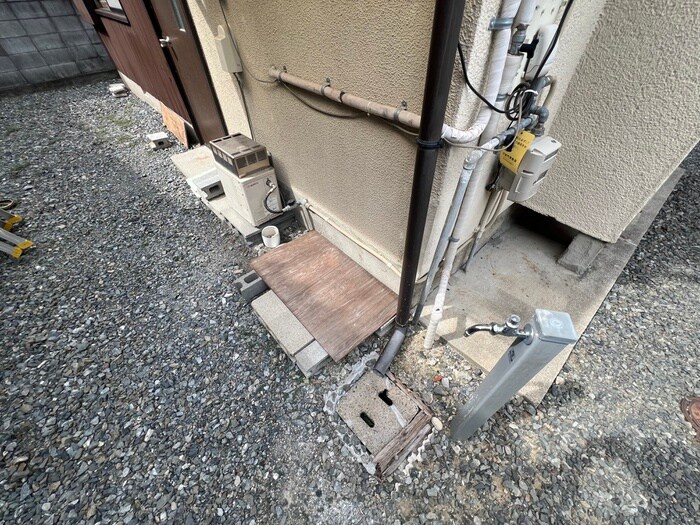 物件内観写真16　(洗濯機置場)