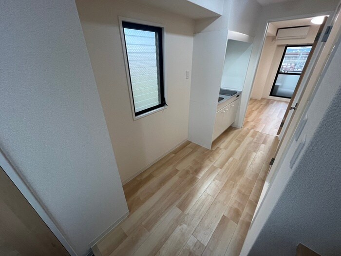 物件内観写真12　(廊下)