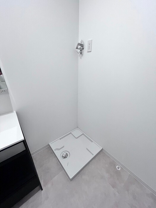 物件内観写真18　(洗濯機置場)