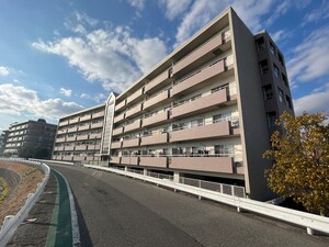 AZUR 宝塚外観写真