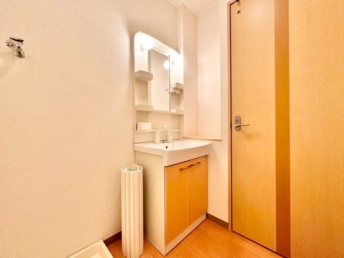 物件内観写真11　(洗面)