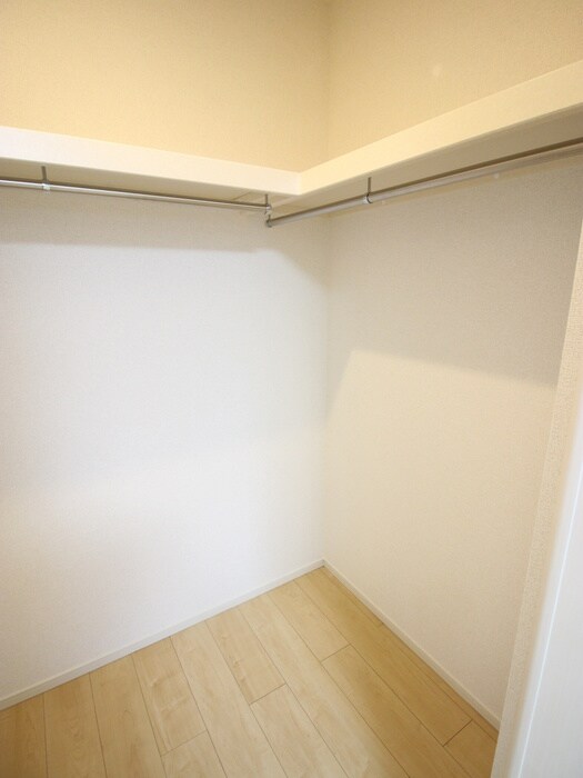 物件内観写真15　(収納)