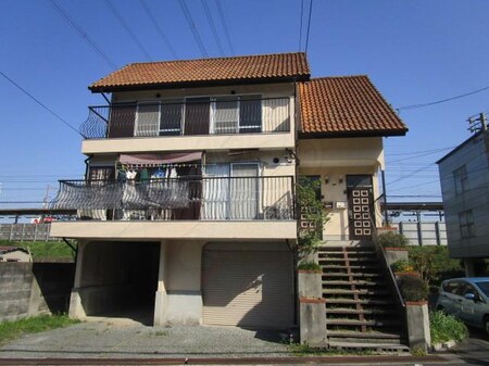 富田マンション外観写真