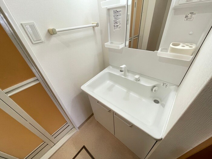 物件内観写真16　(洗面)