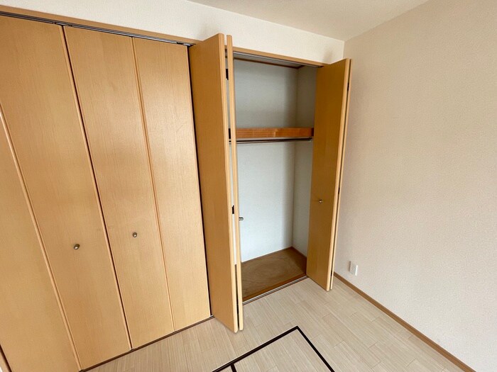物件内観写真18　(収納)