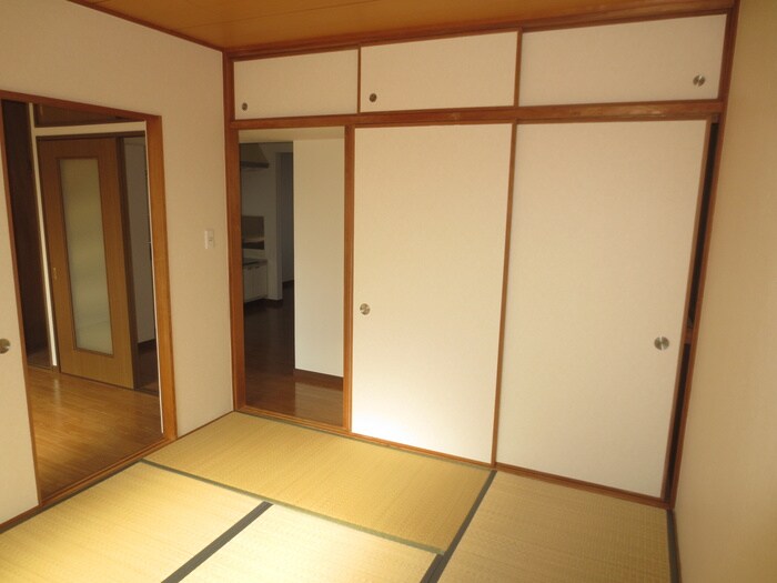 物件内観写真13　(居室)