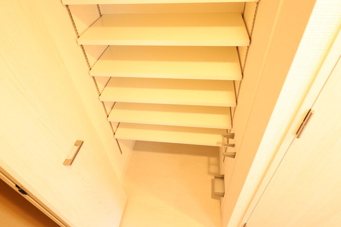 物件内観写真14　(靴箱)